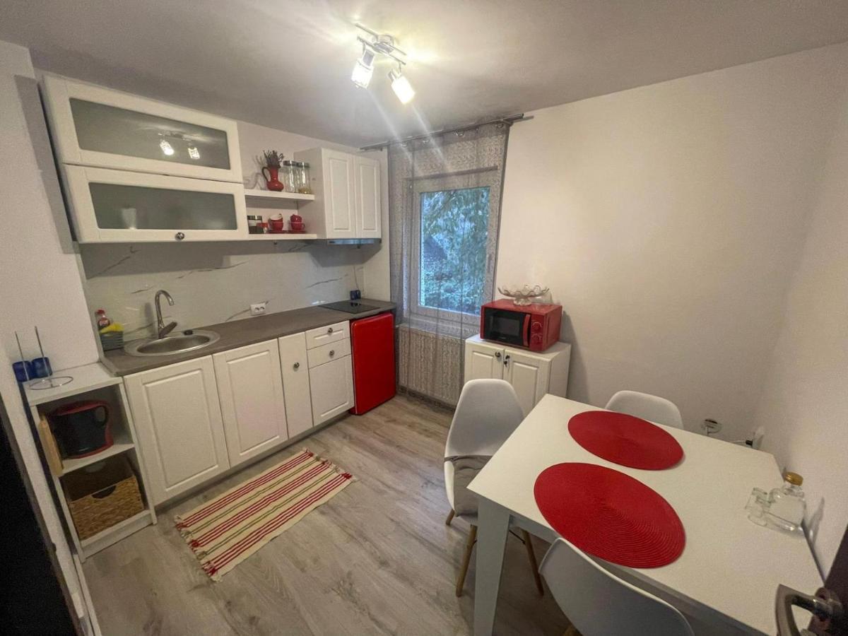 Apartment Buzz *